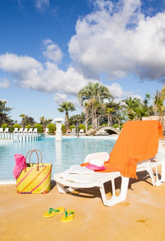 Camping Resort Les Champs Blancs Agde Eksteriør billede