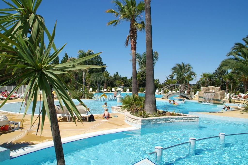 Camping Resort Les Champs Blancs Agde Eksteriør billede
