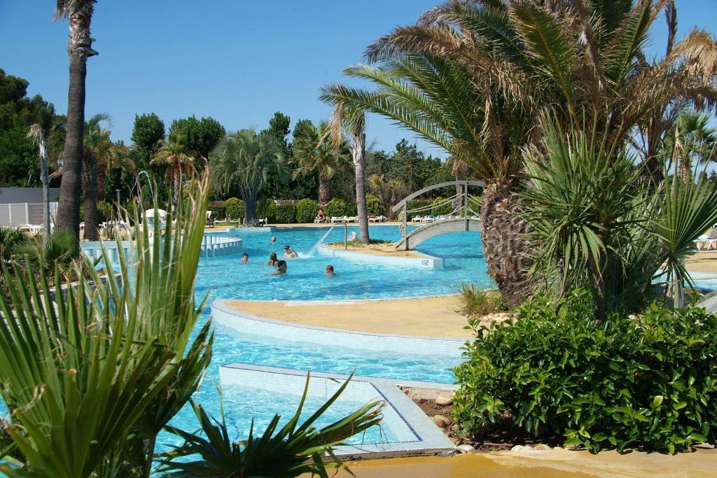 Camping Resort Les Champs Blancs Agde Eksteriør billede