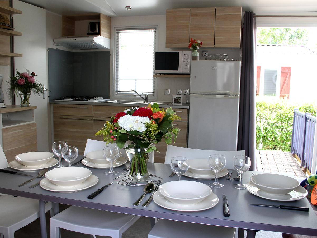 Camping Resort Les Champs Blancs Agde Eksteriør billede