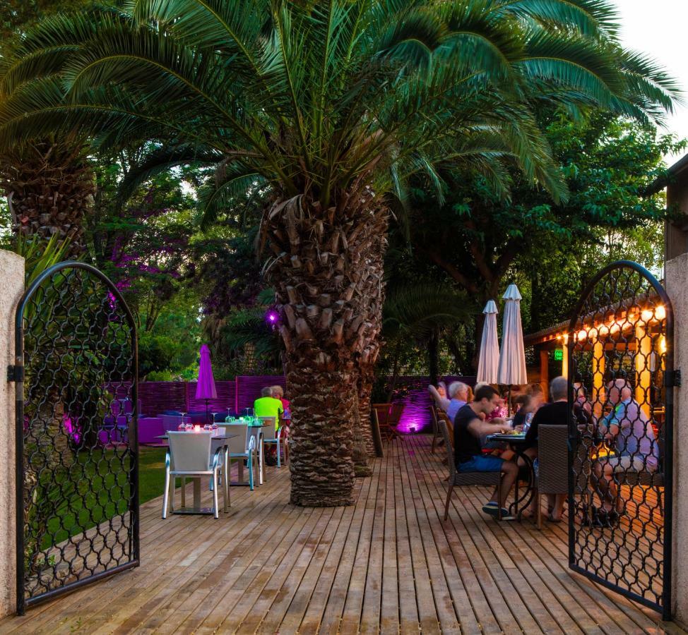 Camping Resort Les Champs Blancs Agde Eksteriør billede