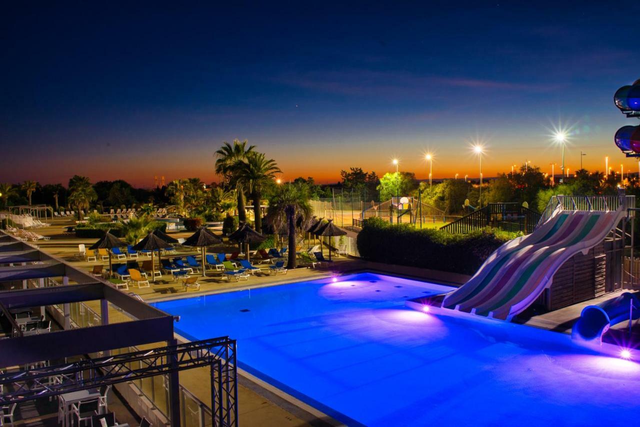 Camping Resort Les Champs Blancs Agde Eksteriør billede